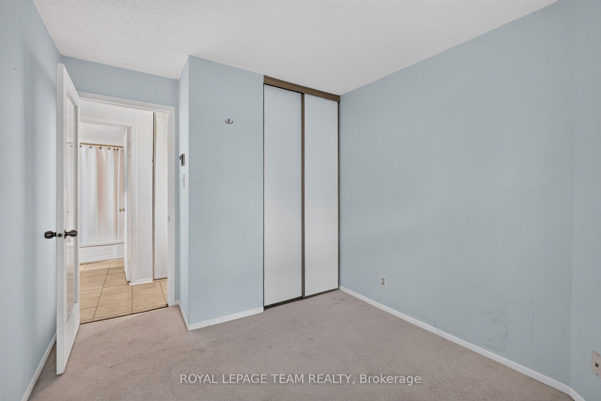 Photo 24 of Unit 214, 1099 Cadboro Road, Ottawa, Carson Grove — HOMEH