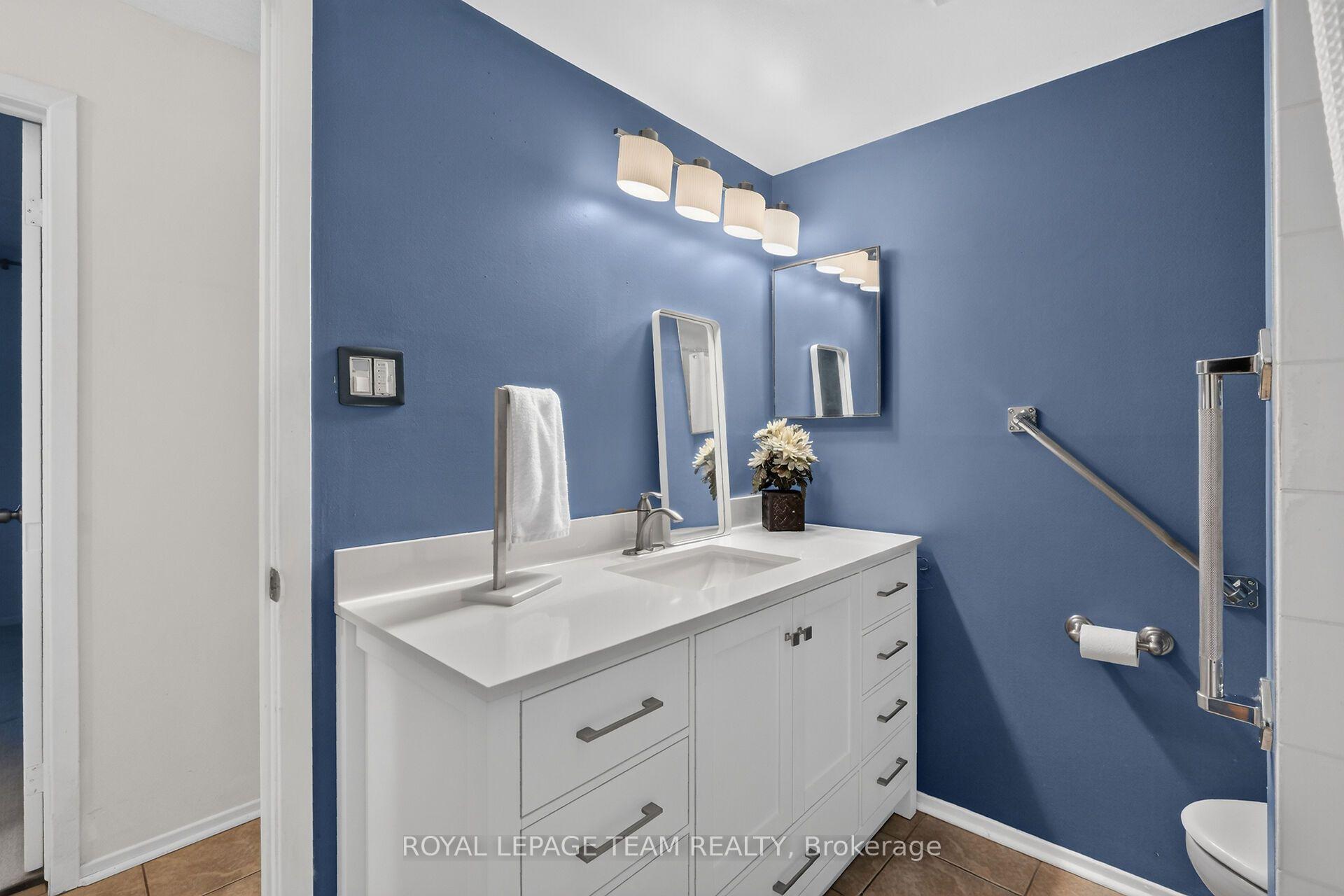 Photo 25 of Unit 214, 1099 Cadboro Road, Ottawa, Carson Grove — HOMEH