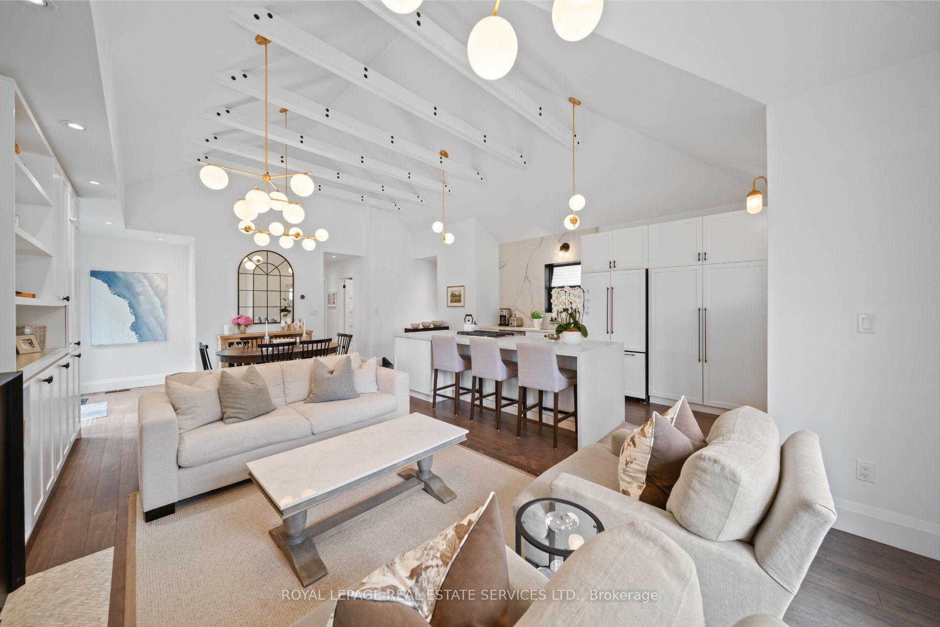 Photo 6 of 114 Humbervale Boulevard, Etobicoke, Stonegate-Queensway — HOMEH