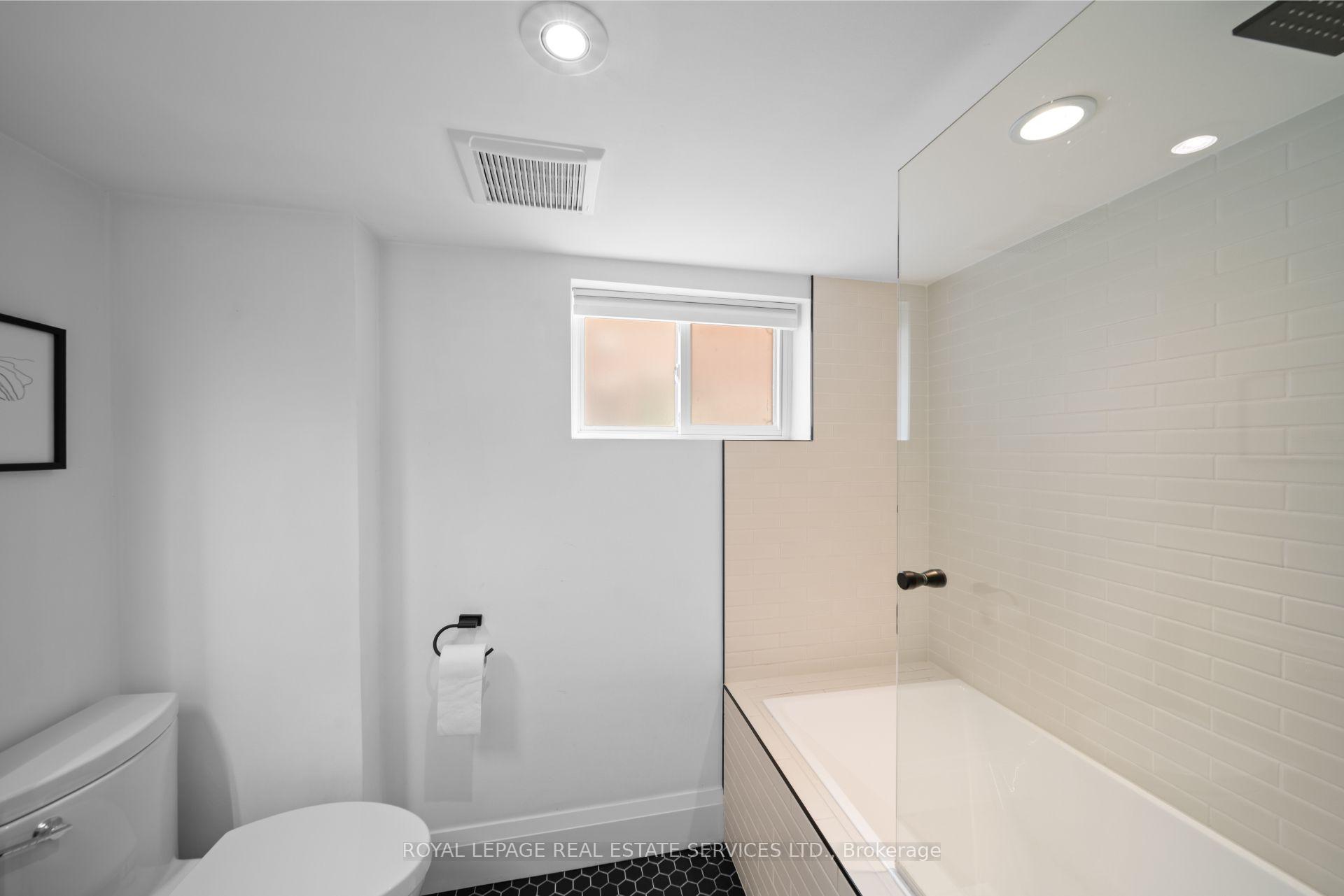 Photo 27 of 114 Humbervale Boulevard, Etobicoke, Stonegate-Queensway — HOMEH