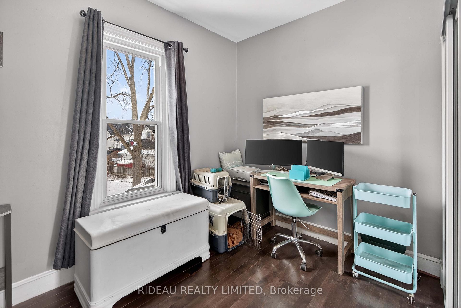 Photo 22 of 110 Main Street E, Smiths Falls, Smiths Falls — HOMEH