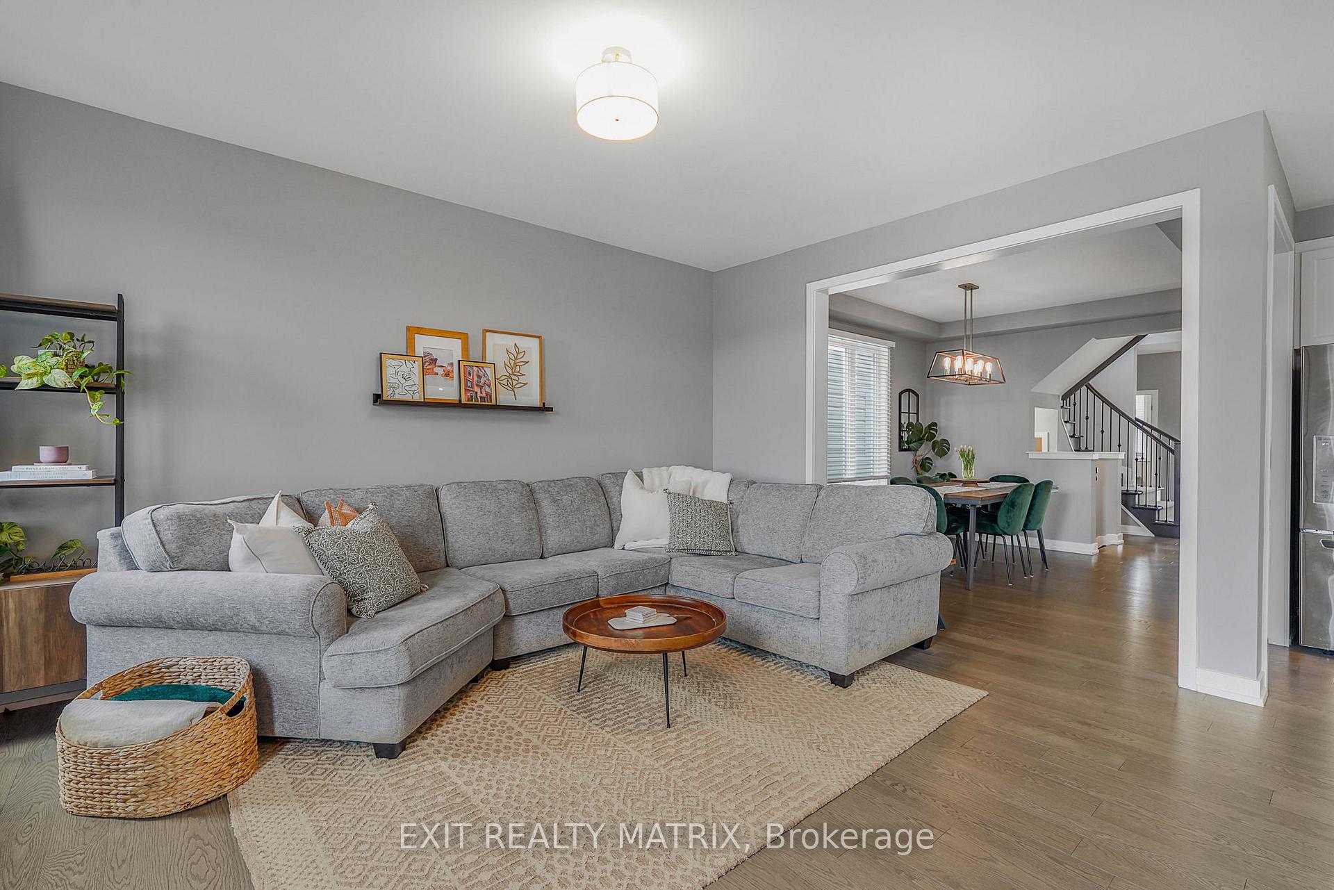 Photo 11 of 319 Sweetclover Way, Ottawa, Avalon West — HOMEH