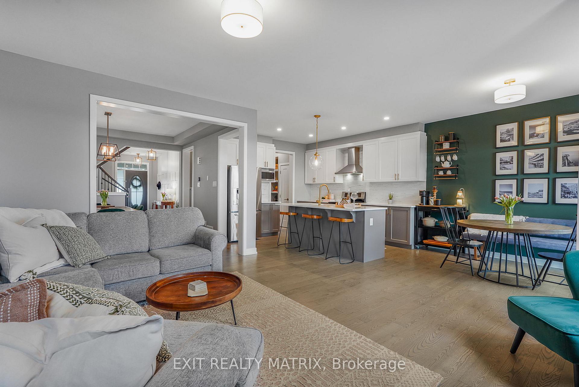Photo 12 of 319 Sweetclover Way, Ottawa, Avalon West — HOMEH