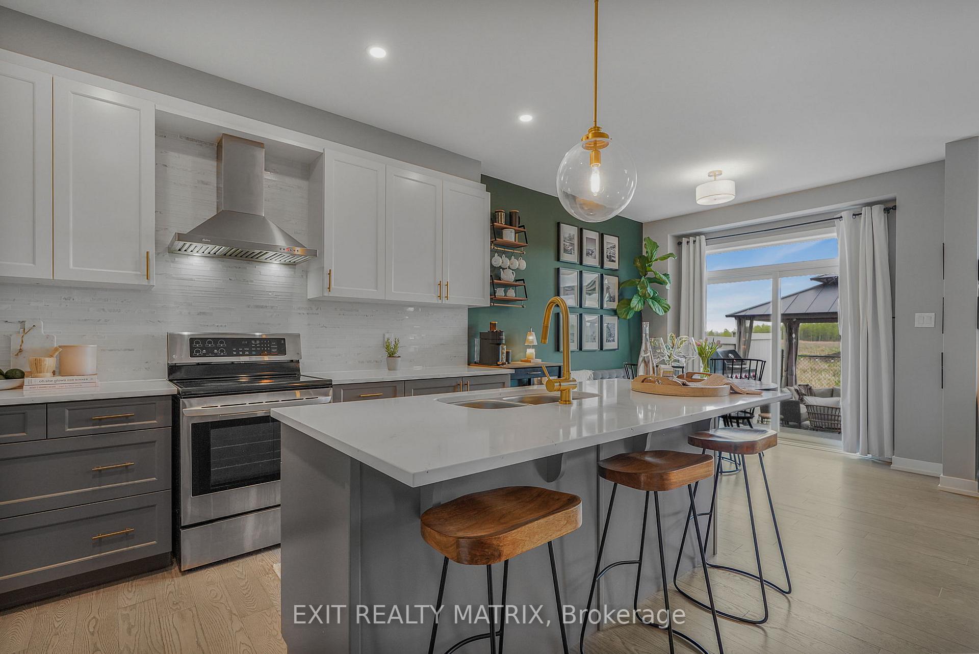 Photo 16 of 319 Sweetclover Way, Ottawa, Avalon West — HOMEH
