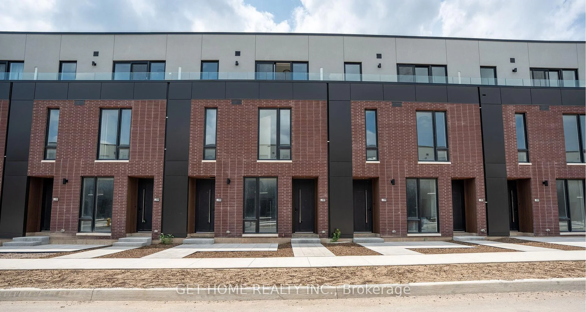 Photo 4 of 117 Everett Common, St. Catharines, Oakdale — HOMEH