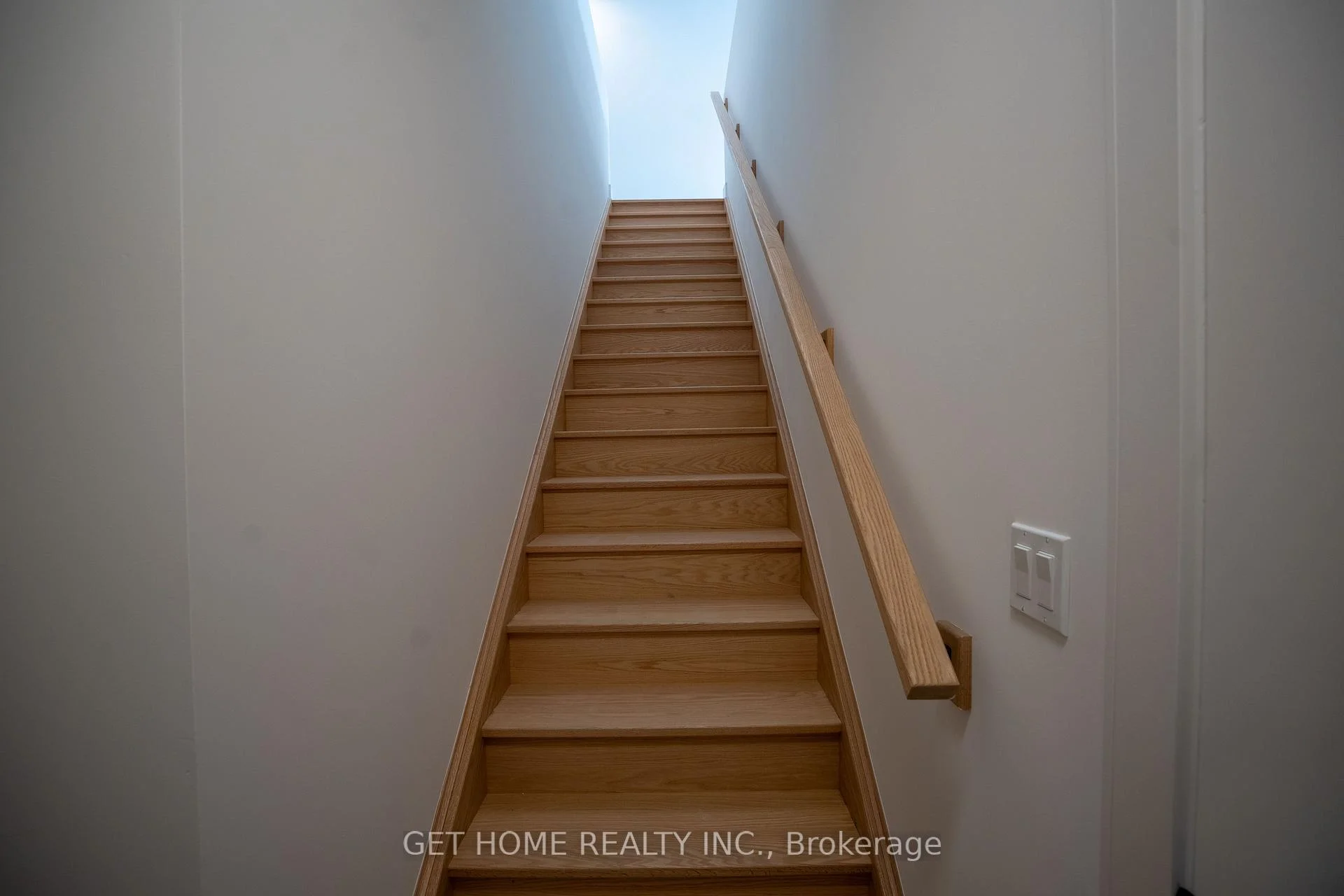 Photo 15 of 117 Everett Common, St. Catharines, Oakdale — HOMEH
