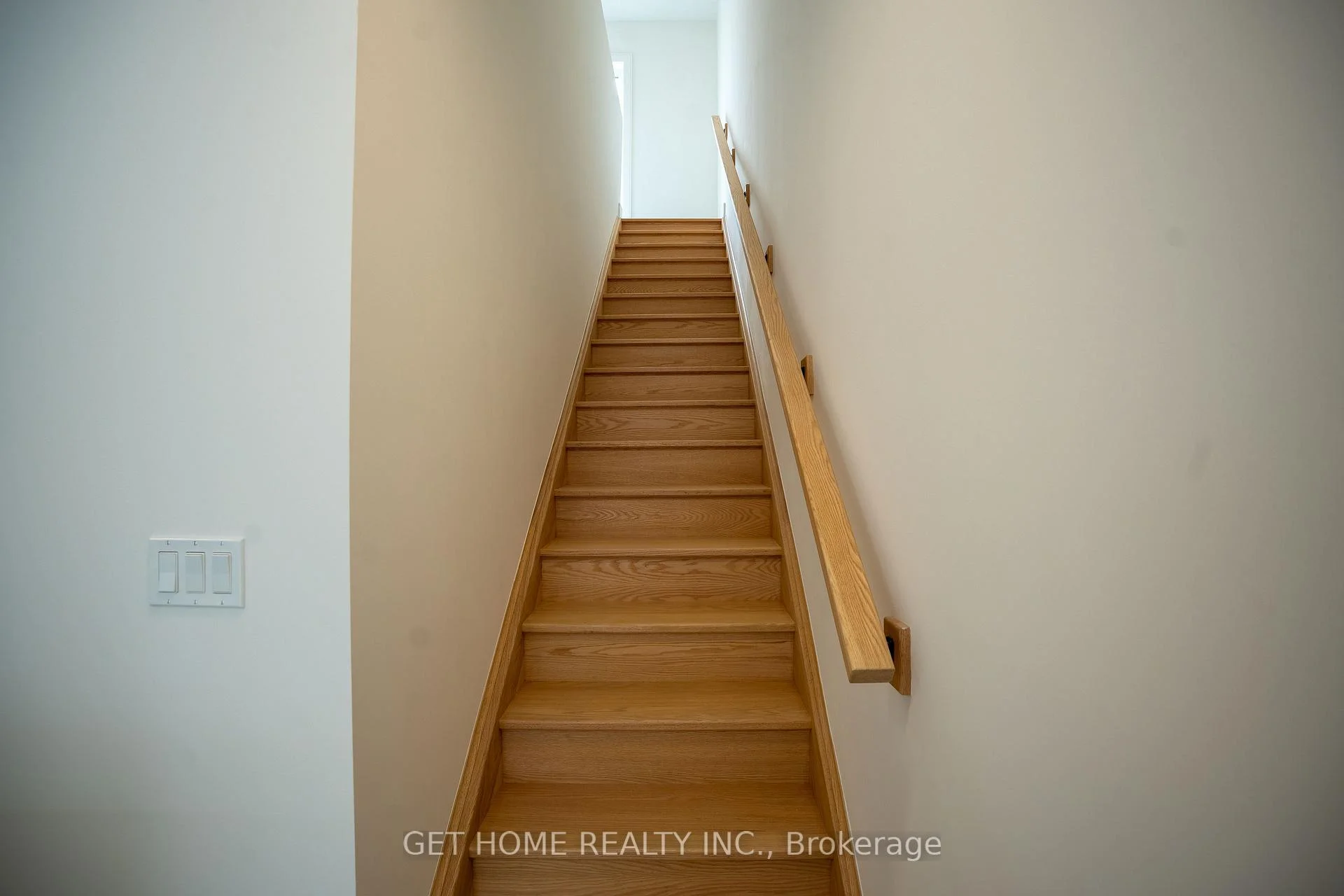Photo 23 of 117 Everett Common, St. Catharines, Oakdale — HOMEH