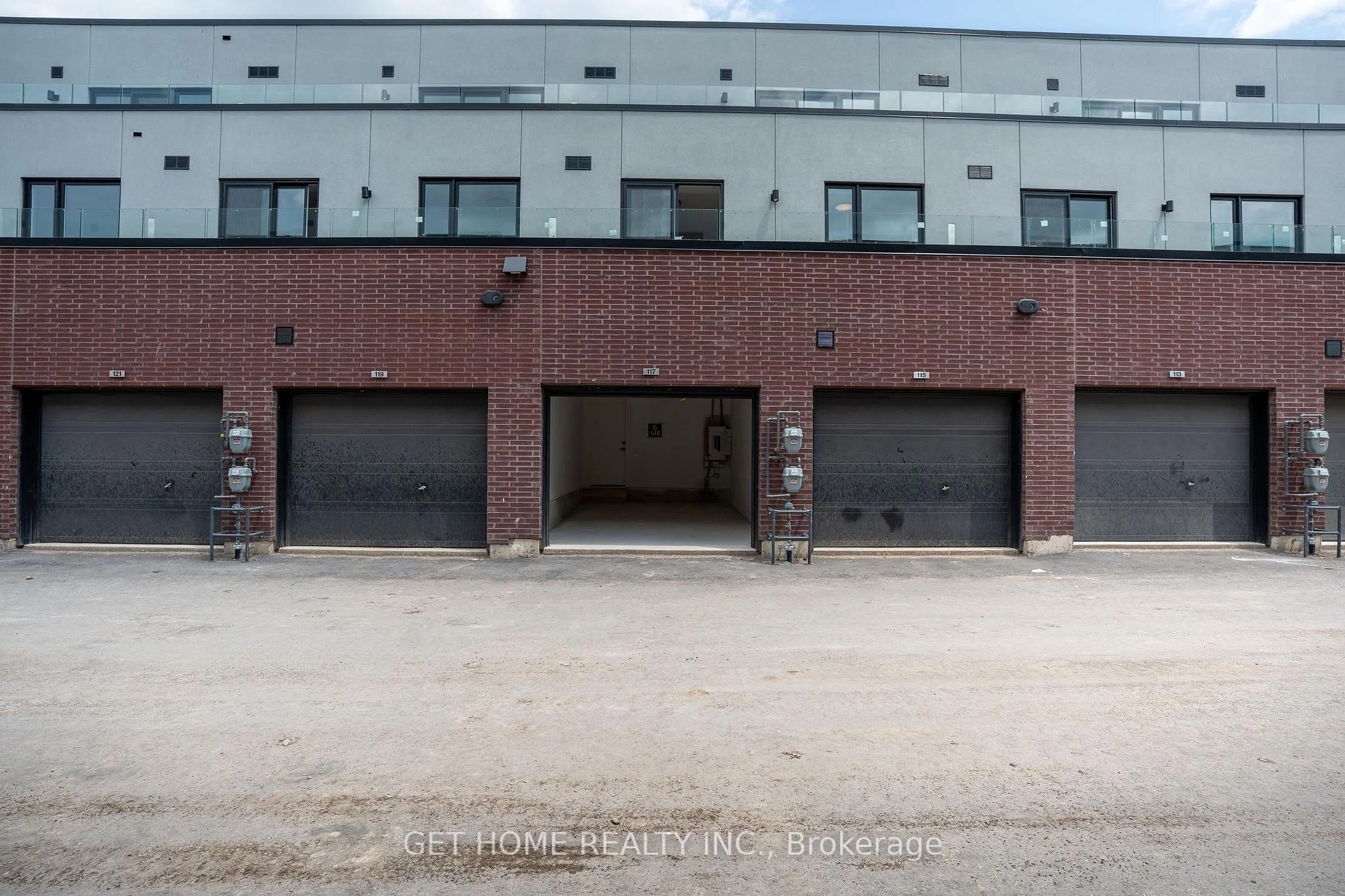 Photo 33 of 117 Everett Common, St. Catharines, Oakdale — HOMEH
