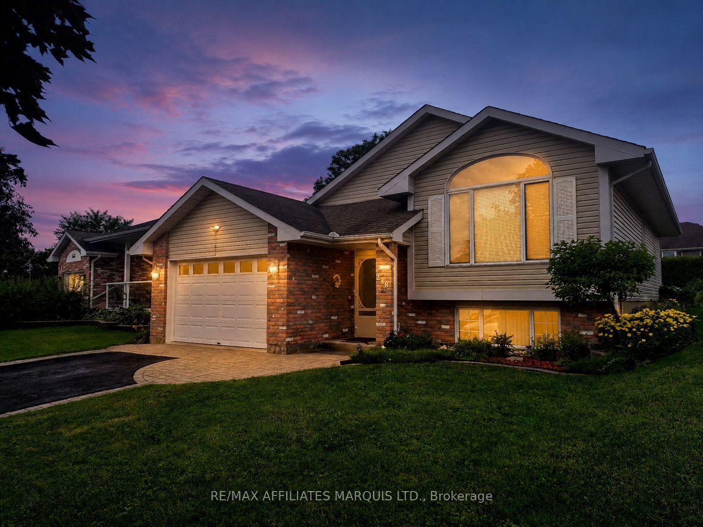 Photo 2 of 248 Northwoods Crescent, Cornwall, Cornwall — HOMEH