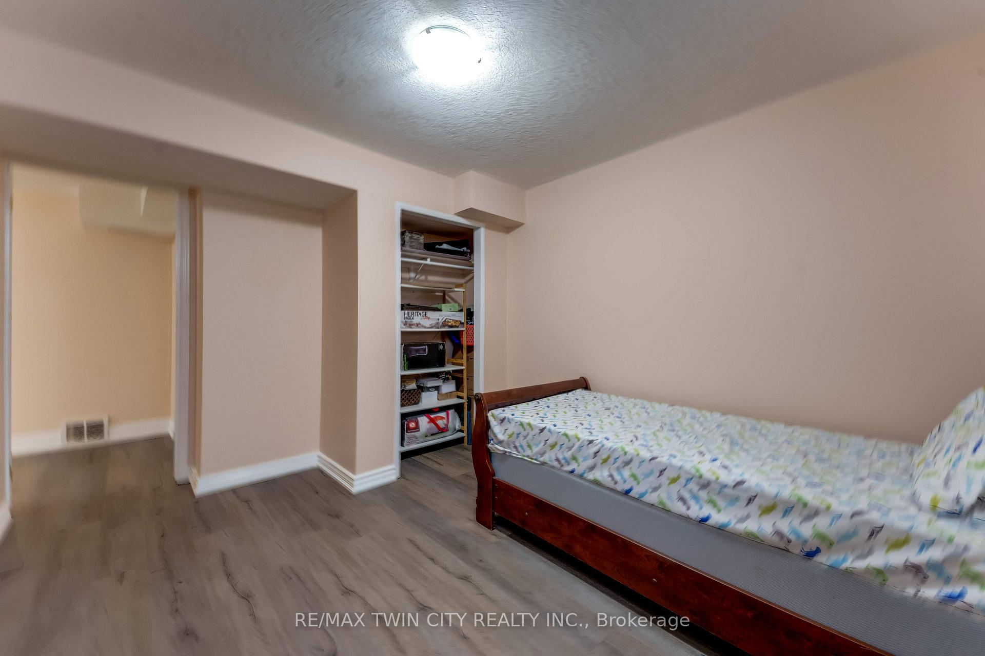 Photo 39 of 519 Yorkshire Drive, Waterloo, Upper Beechwood — HOMEH