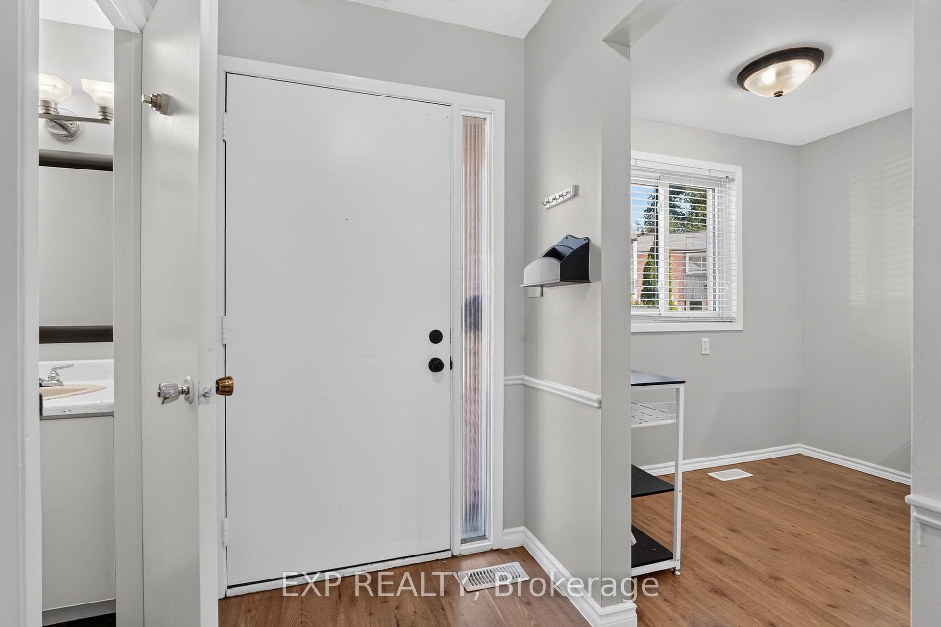 Photo 5 of Unit 113, 77 Linwell Road, St. Catharines, Lakeport — HOMEH