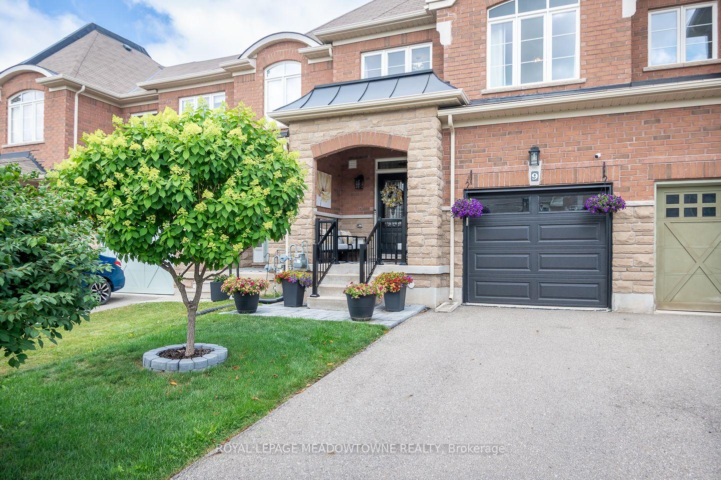 Photo 2 of 9 Mclaughlin Avenue, Milton, Willmott — HOMEH
