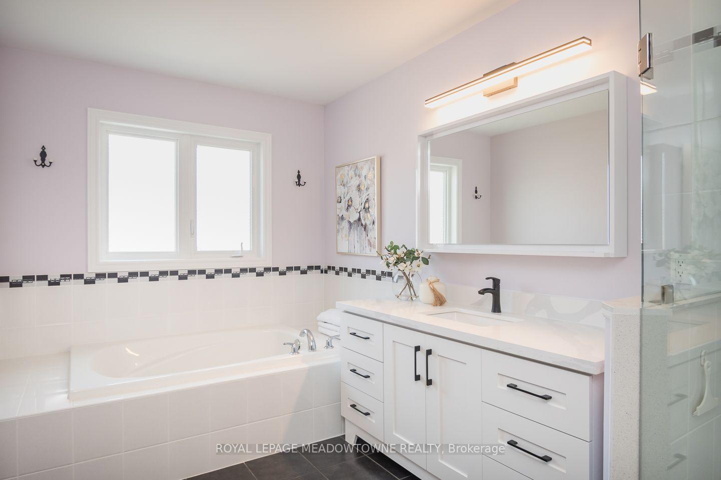 Photo 25 of 9 Mclaughlin Avenue, Milton, Willmott — HOMEH