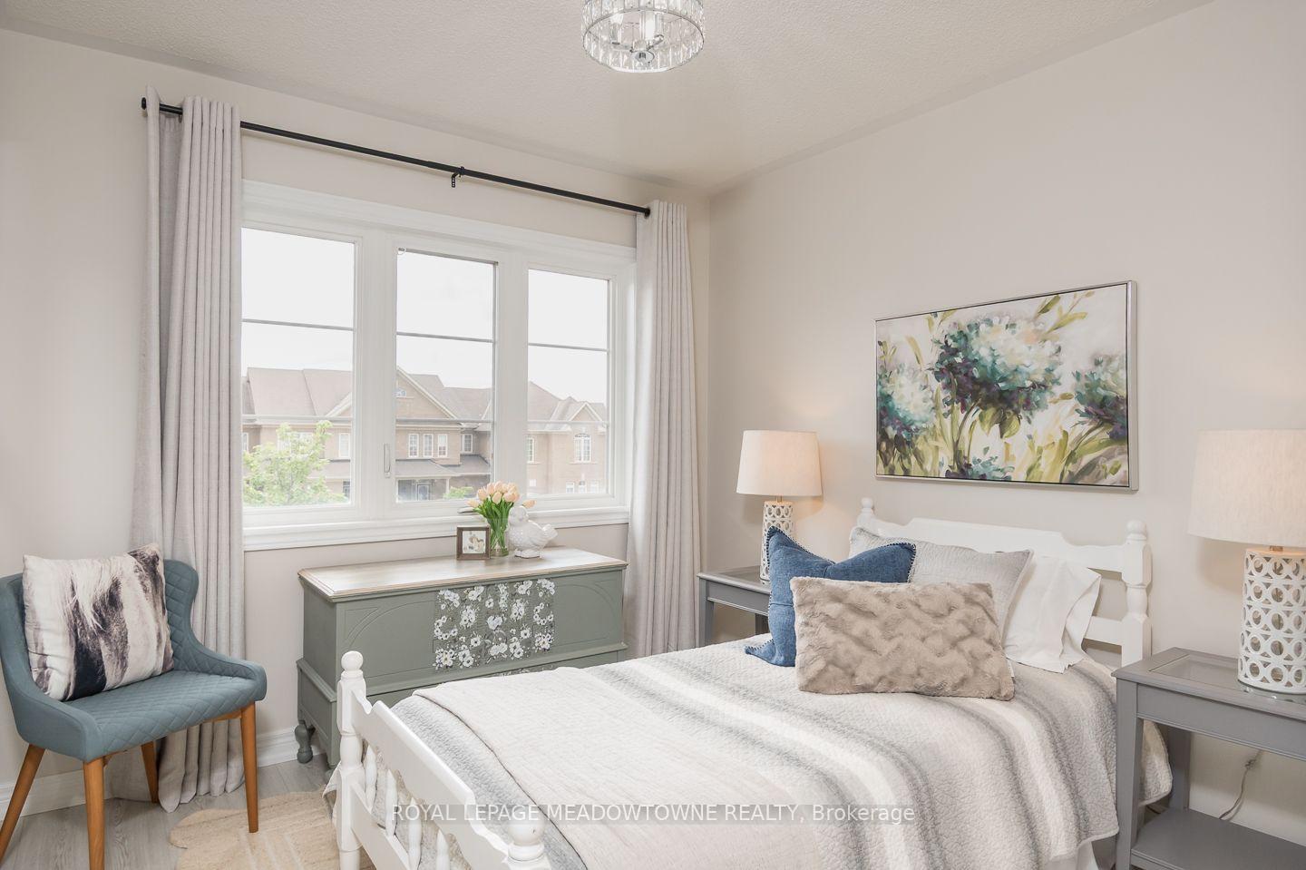 Photo 30 of 9 Mclaughlin Avenue, Milton, Willmott — HOMEH