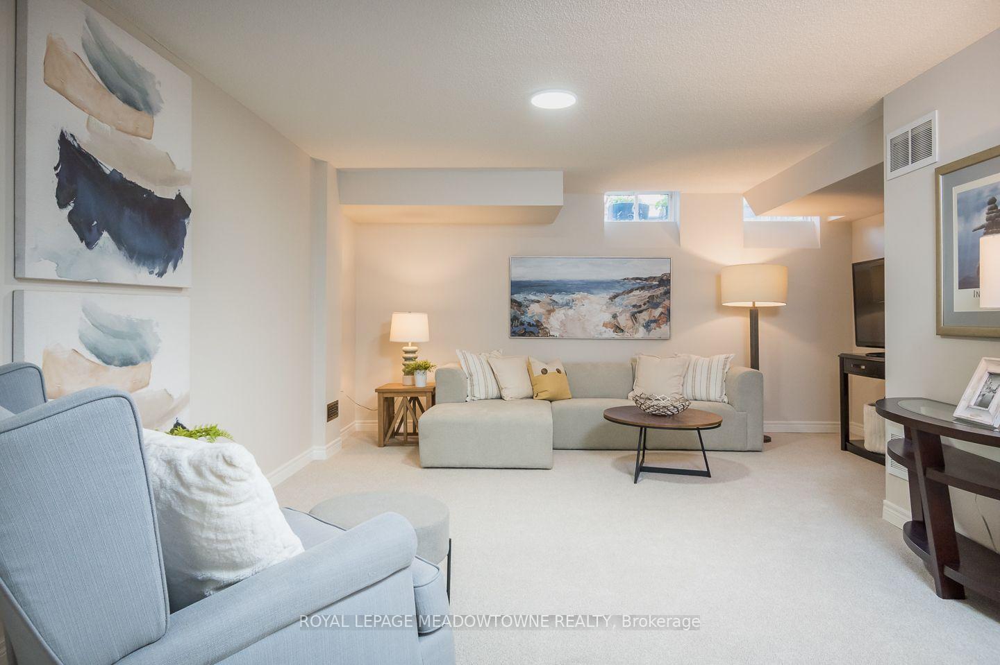 Photo 32 of 9 Mclaughlin Avenue, Milton, Willmott — HOMEH
