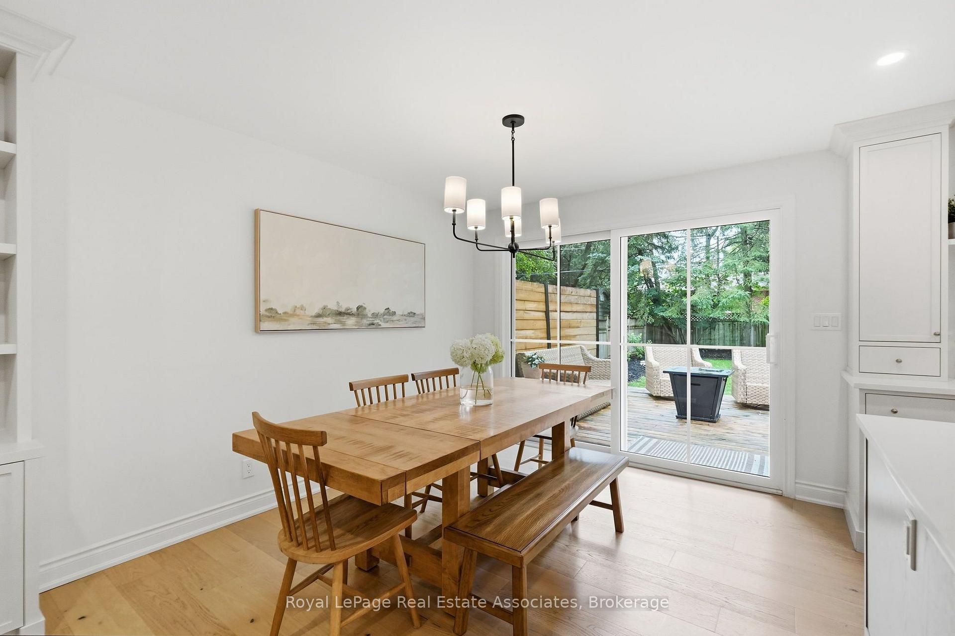 Photo 17 of 648 Cherrywood Drive, Burlington, LaSalle — HOMEH