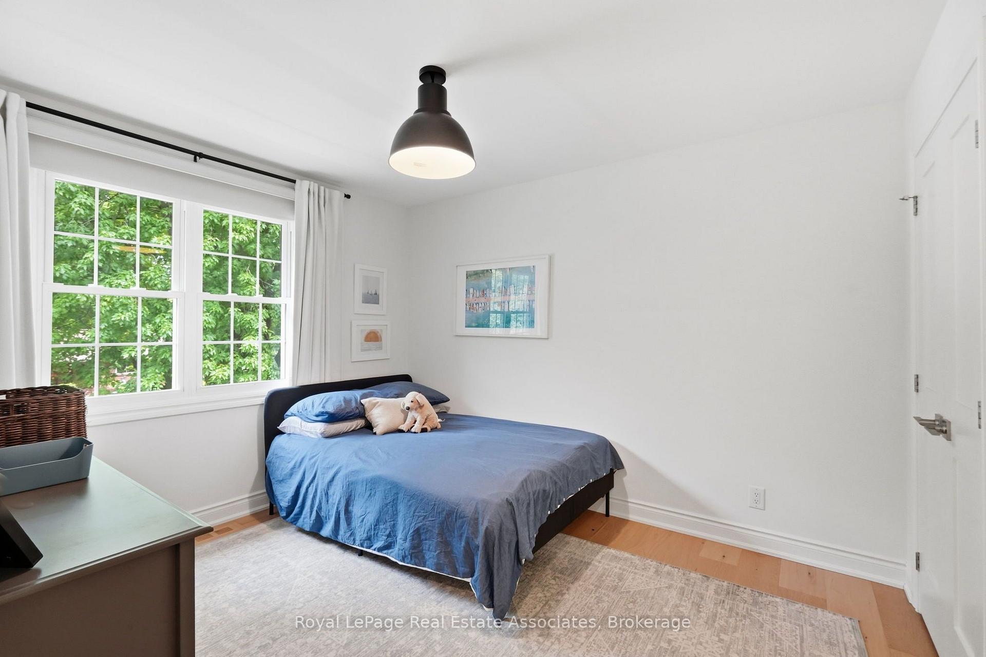 Photo 26 of 648 Cherrywood Drive, Burlington, LaSalle — HOMEH