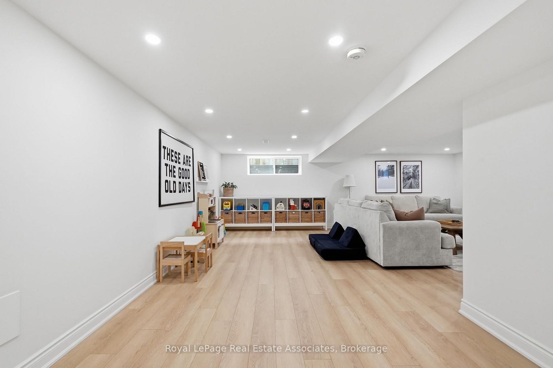 Photo 37 of 648 Cherrywood Drive, Burlington, LaSalle — HOMEH