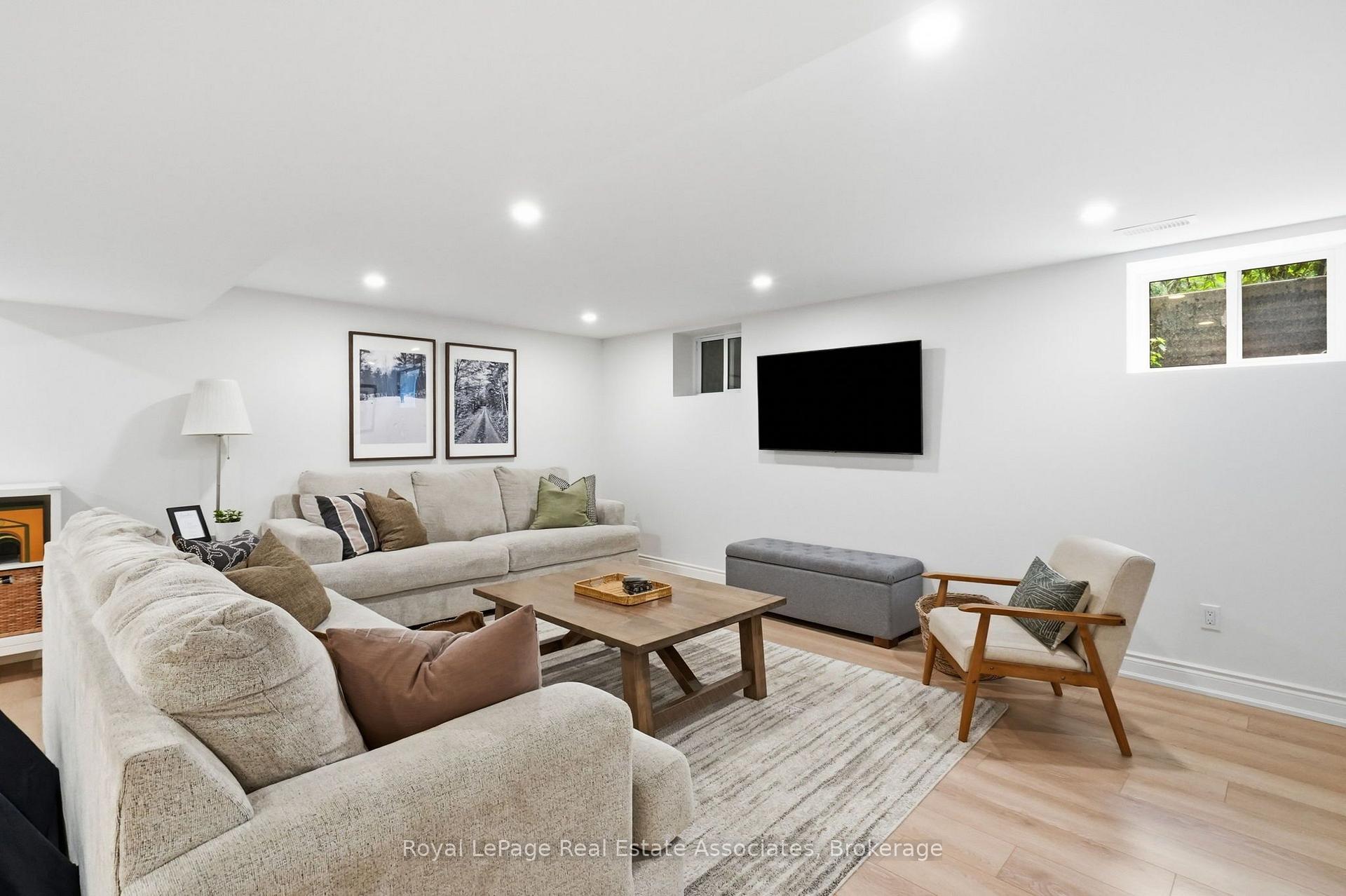 Photo 38 of 648 Cherrywood Drive, Burlington, LaSalle — HOMEH