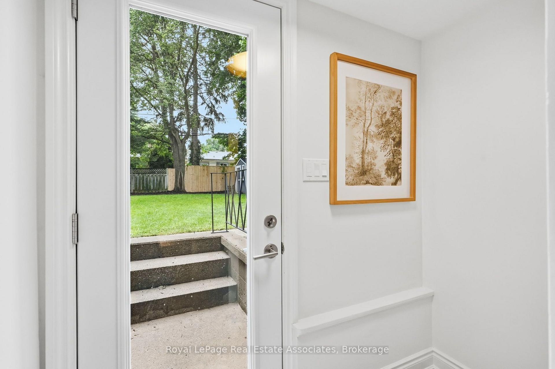 Photo 41 of 648 Cherrywood Drive, Burlington, LaSalle — HOMEH