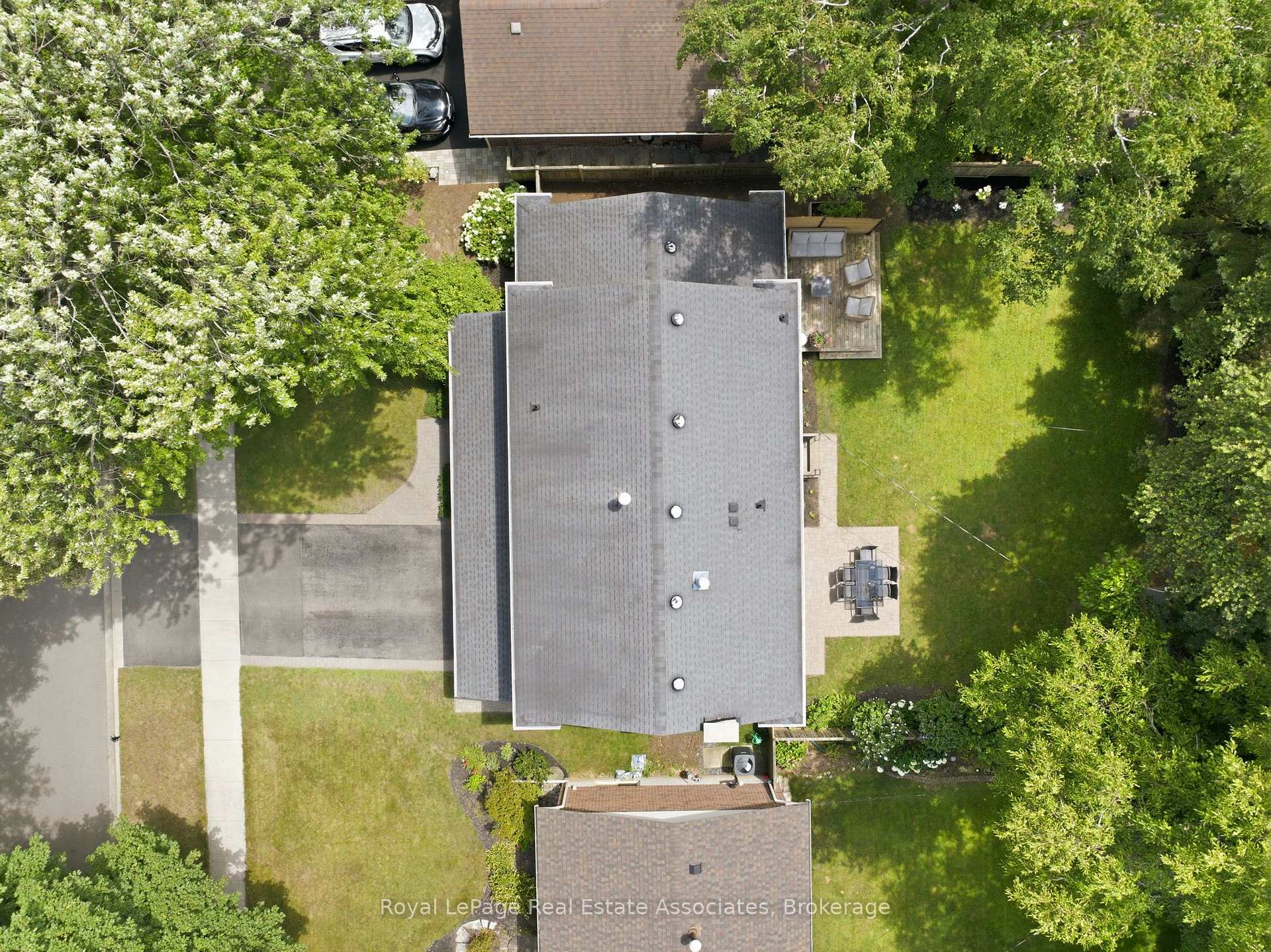 Photo 47 of 648 Cherrywood Drive, Burlington, LaSalle — HOMEH
