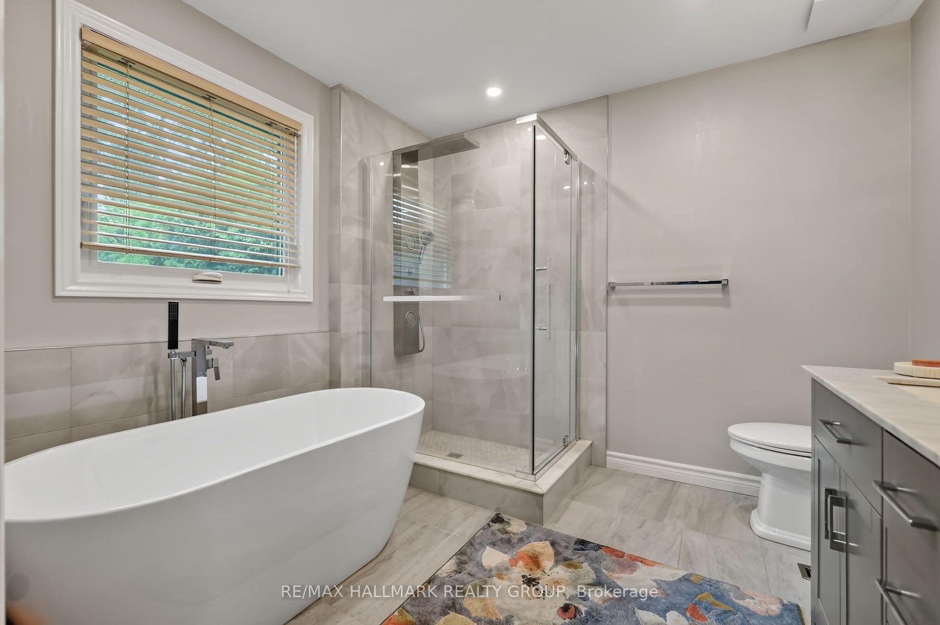 Photo 21 of 15 Pemberton Crescent, Ottawa, Manordale — HOMEH