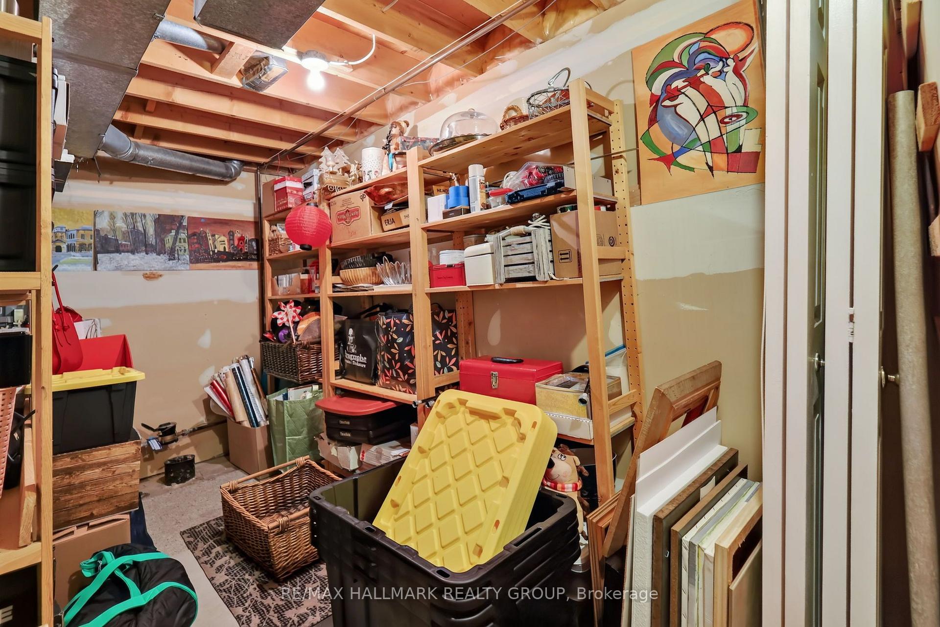 Photo 37 of 15 Pemberton Crescent, Ottawa, Manordale — HOMEH