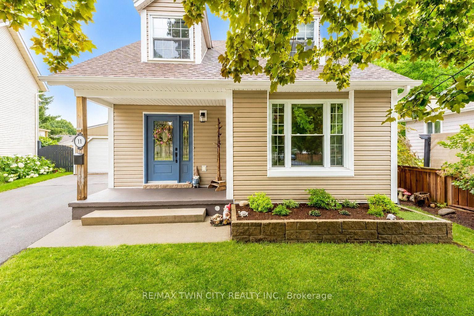 Photo 1 of 11 Nipigon Place, Kitchener, Grand River North — HOMEH