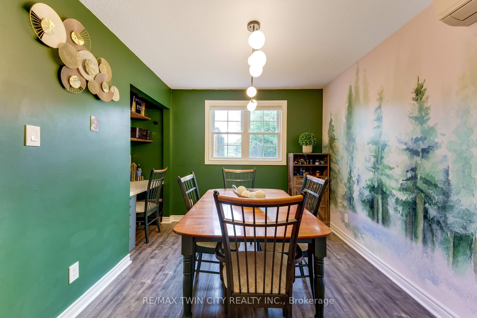 Photo 7 of 11 Nipigon Place, Kitchener, Grand River North — HOMEH
