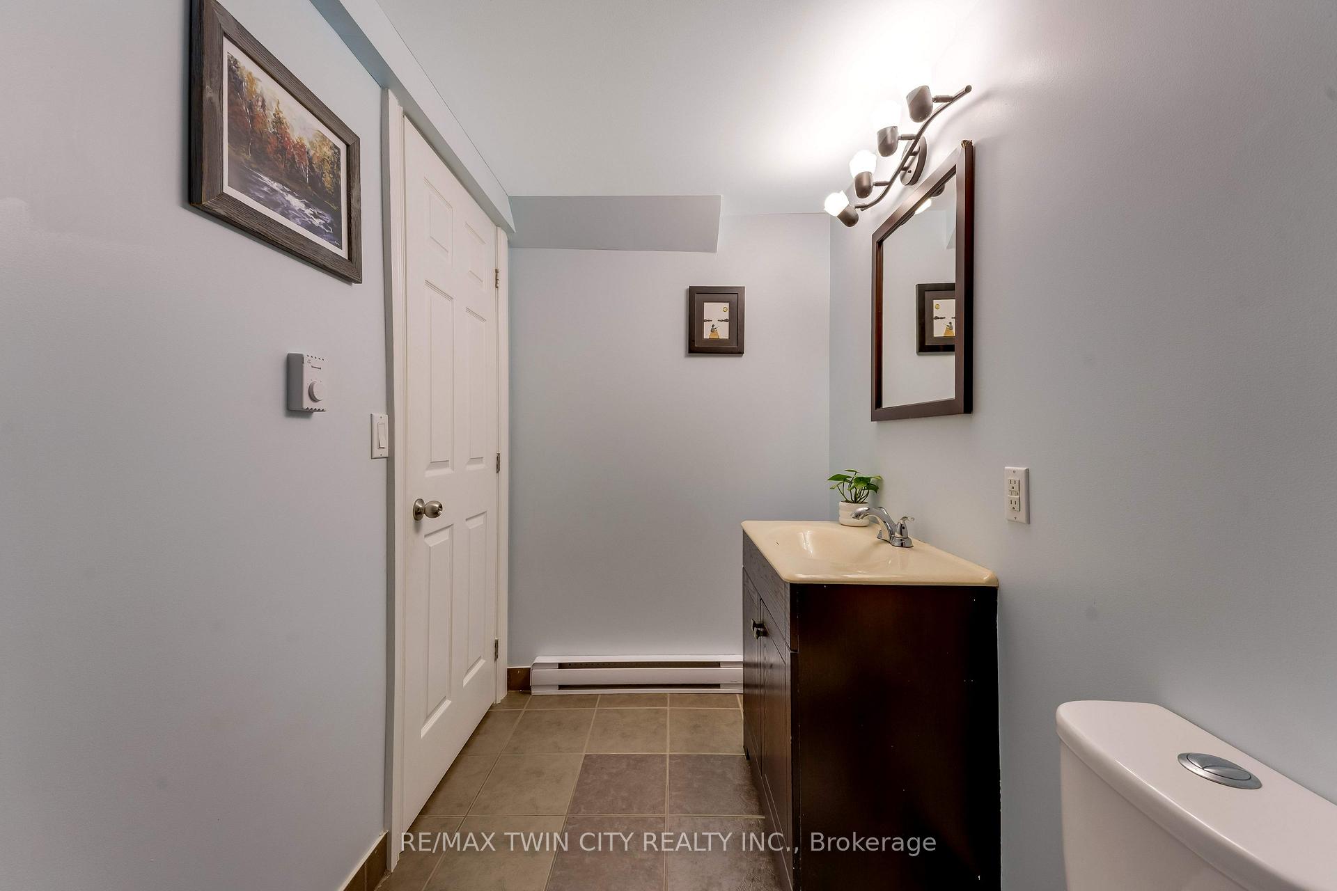 Photo 32 of 11 Nipigon Place, Kitchener, Grand River North — HOMEH