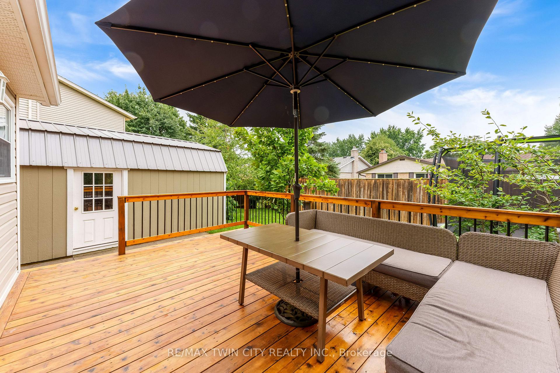 Photo 35 of 11 Nipigon Place, Kitchener, Grand River North — HOMEH