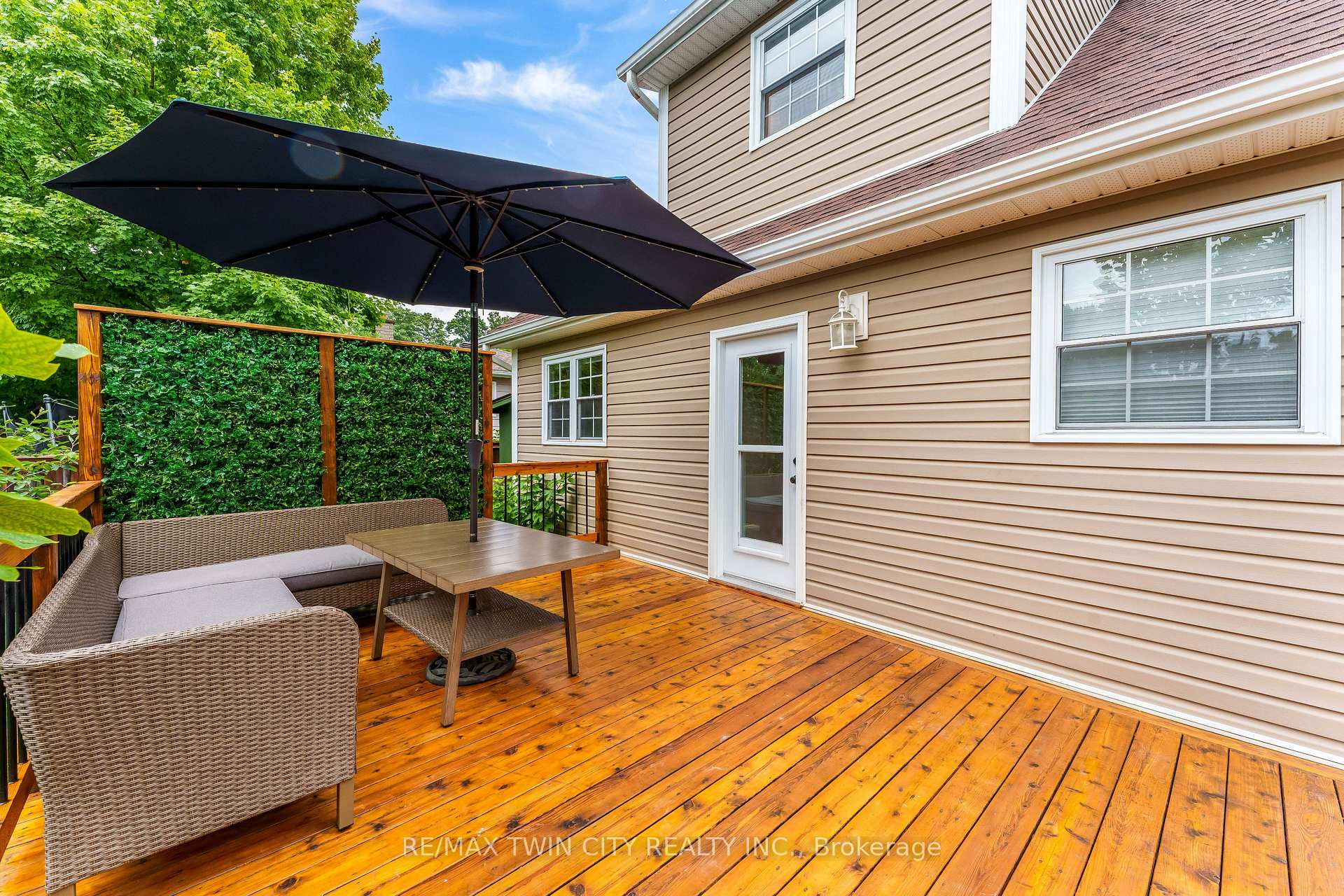 Photo 36 of 11 Nipigon Place, Kitchener, Grand River North — HOMEH