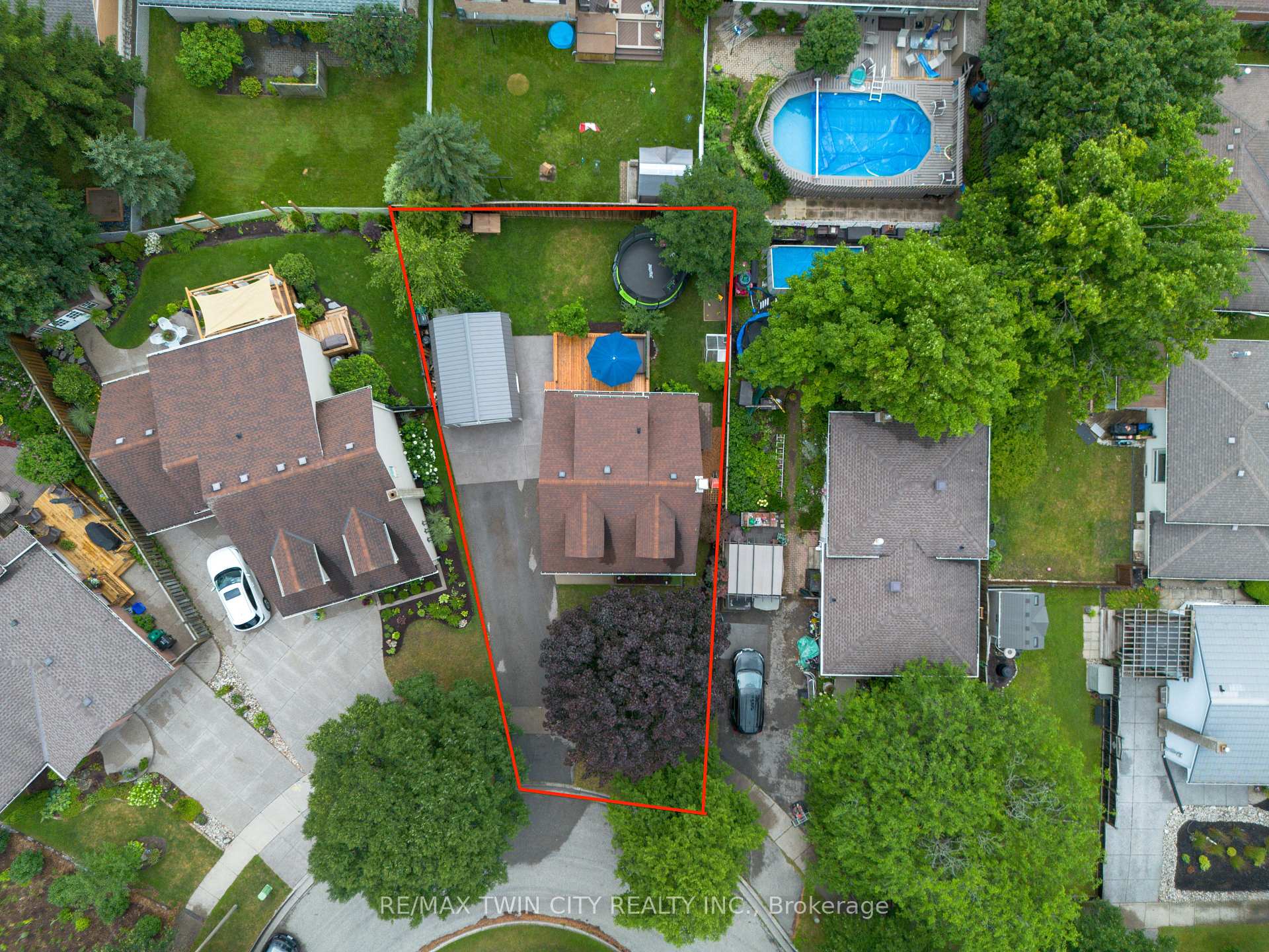 Photo 42 of 11 Nipigon Place, Kitchener, Grand River North — HOMEH