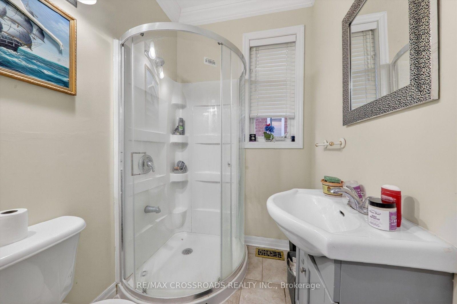 Photo 6 of 1626 Chilliwack Street, Oshawa, Taunton — HOMEH