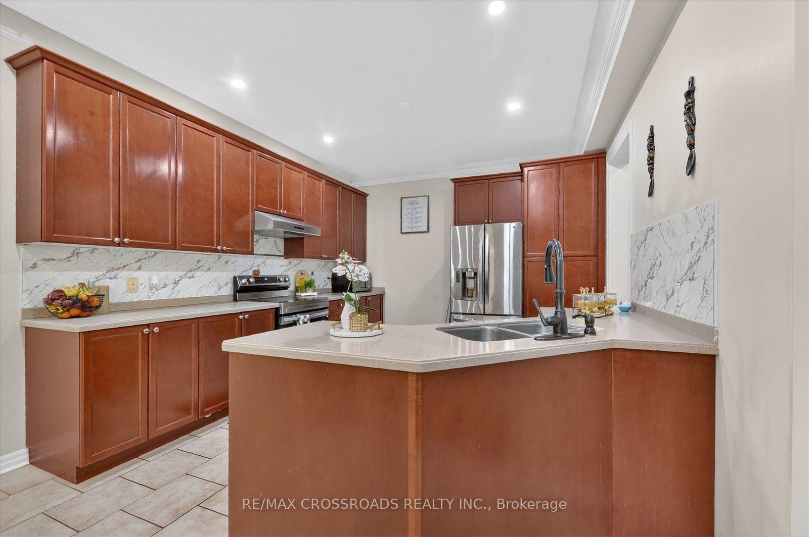 Photo 13 of 1626 Chilliwack Street, Oshawa, Taunton — HOMEH