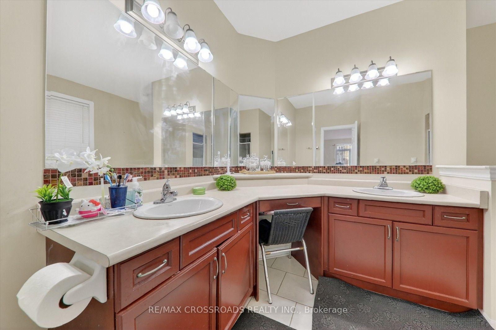 Photo 17 of 1626 Chilliwack Street, Oshawa, Taunton — HOMEH