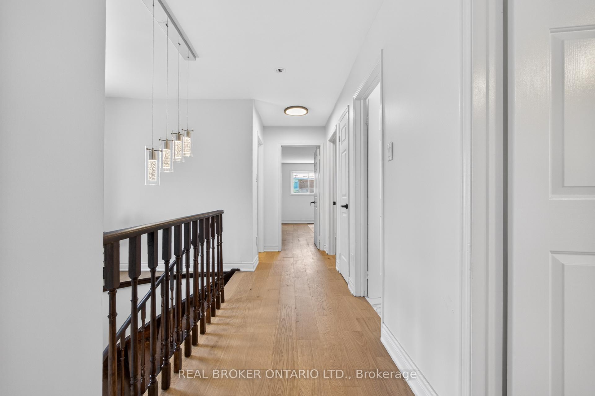 Photo 18 of 4326 Waterford Crescent, Mississauga, Hurontario — HOMEH