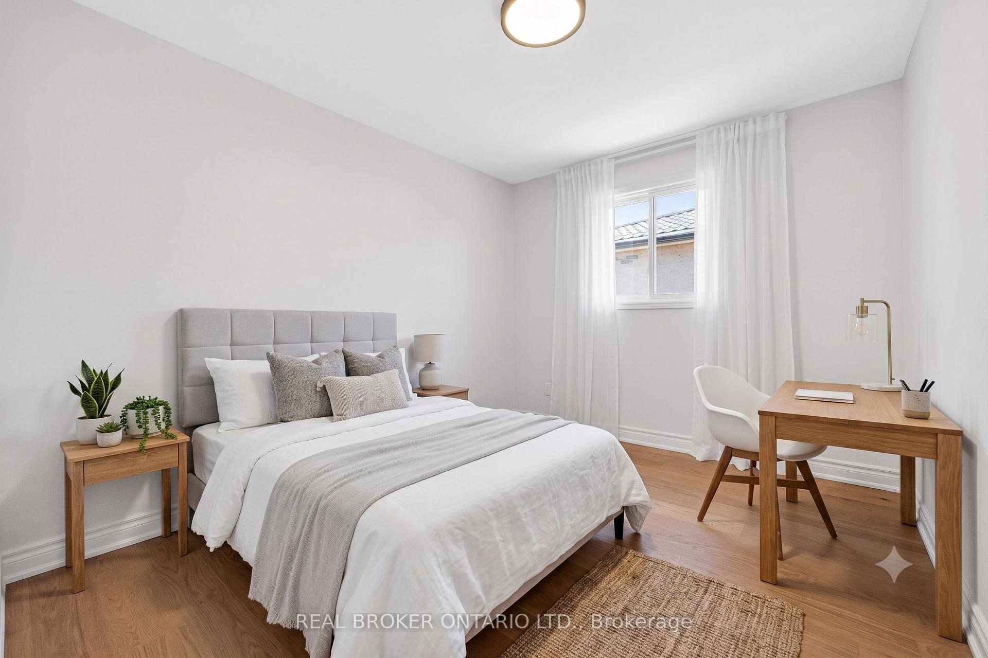 Photo 25 of 4326 Waterford Crescent, Mississauga, Hurontario — HOMEH