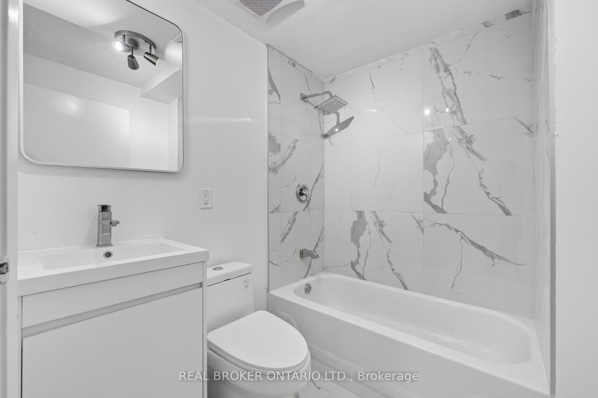 Photo 41 of 4326 Waterford Crescent, Mississauga, Hurontario — HOMEH