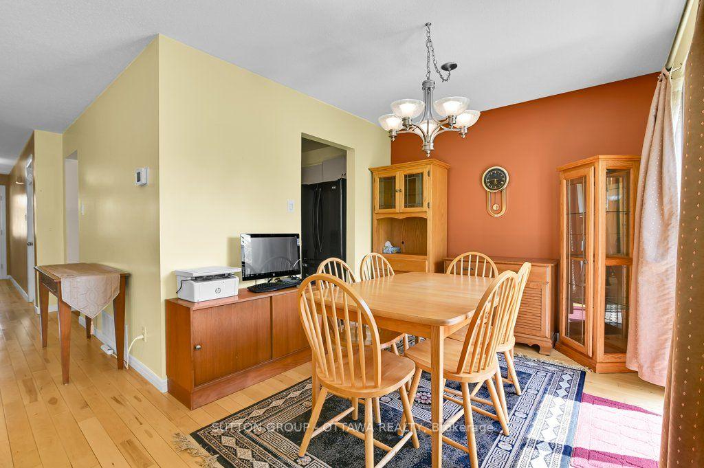 Photo 13 of Unit 32, 544 Parasol Court, Ottawa, Fallingbrook/Pineridge — HOMEH
