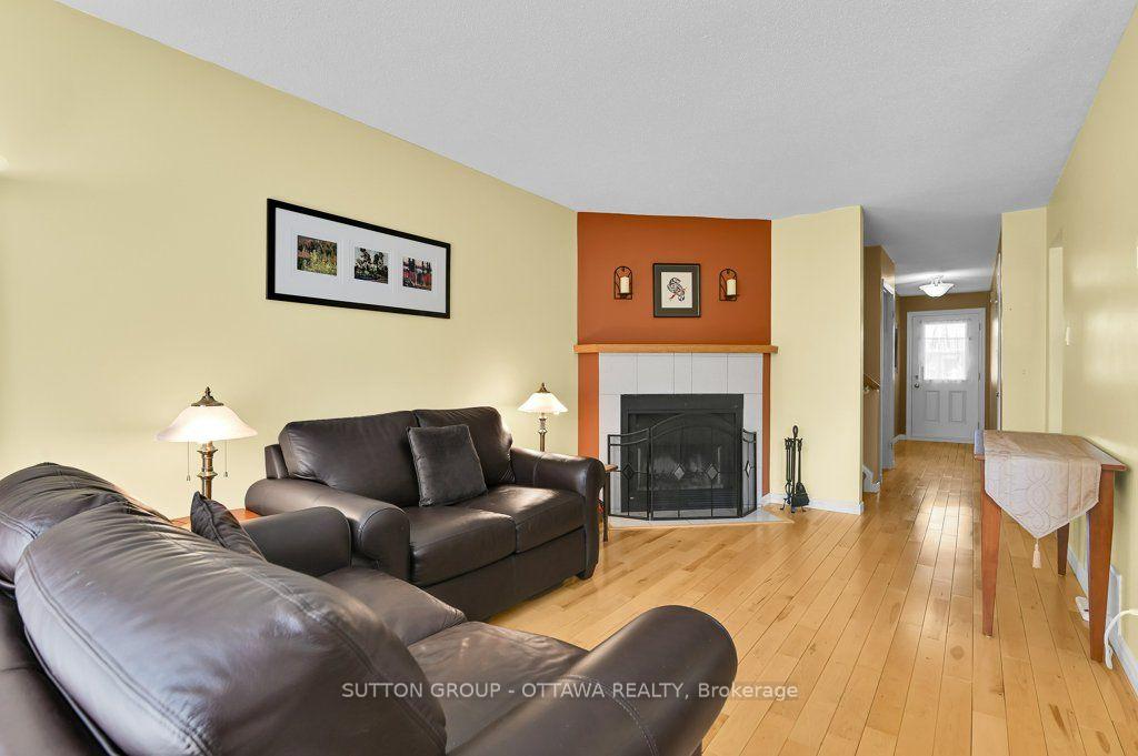 Photo 14 of Unit 32, 544 Parasol Court, Ottawa, Fallingbrook/Pineridge — HOMEH
