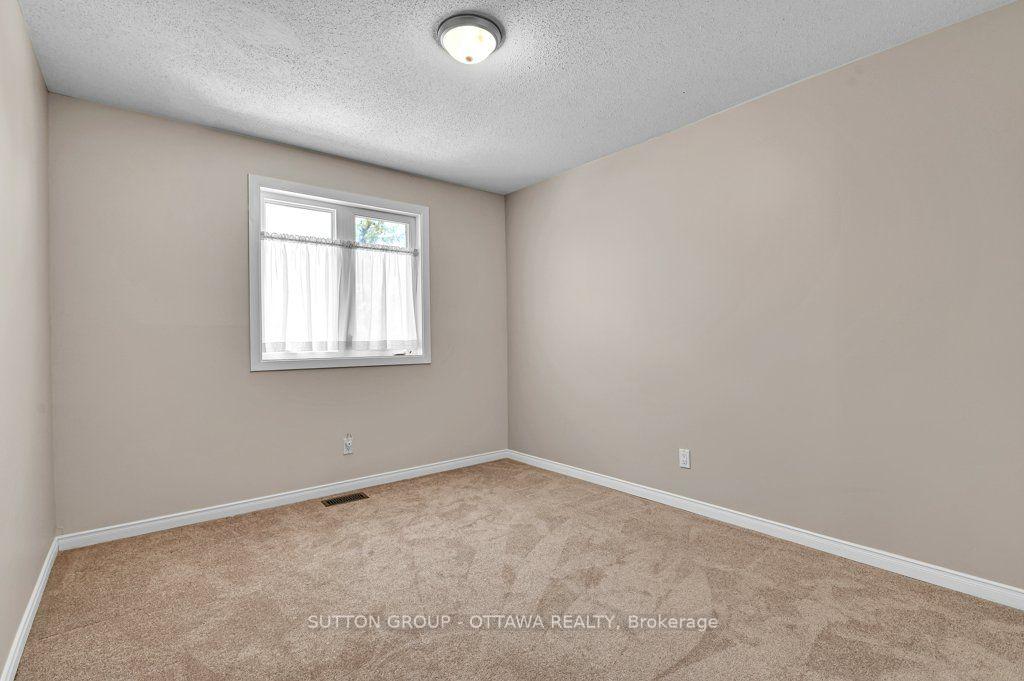 Photo 25 of Unit 32, 544 Parasol Court, Ottawa, Fallingbrook/Pineridge — HOMEH
