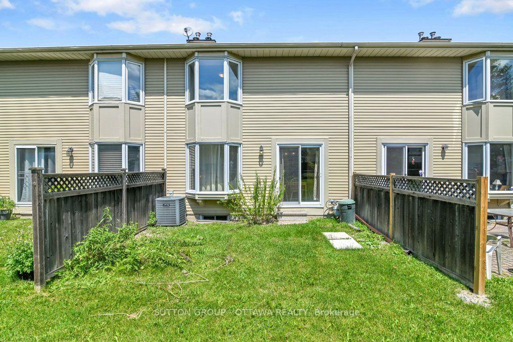 Photo 33 of Unit 32, 544 Parasol Court, Ottawa, Fallingbrook/Pineridge — HOMEH