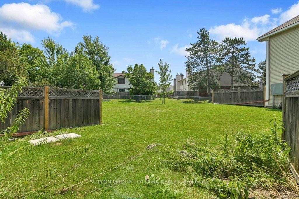 Photo 34 of Unit 32, 544 Parasol Court, Ottawa, Fallingbrook/Pineridge — HOMEH