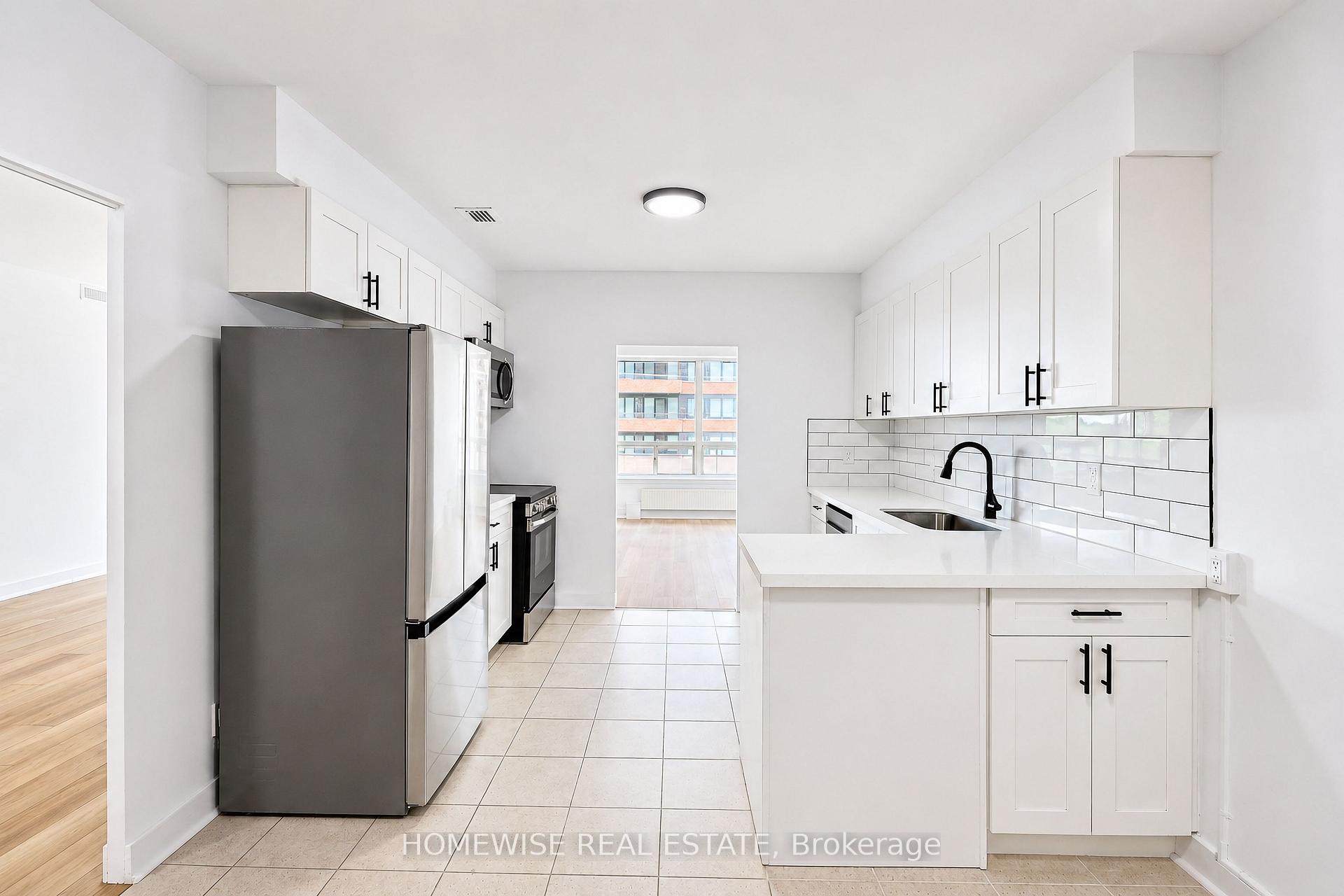 Front of Unit 307, 2500 Bathurst Street