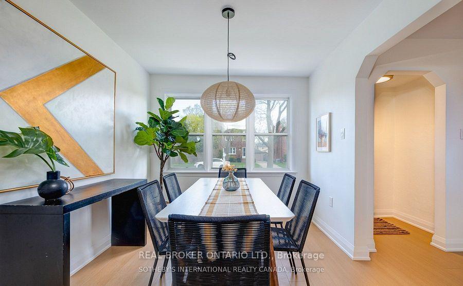 Photo 11 of 40 Stamford Square N, Scarborough, Clairlea-Birchmount — HOMEH