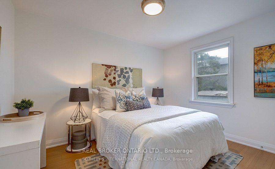 Photo 12 of 40 Stamford Square N, Scarborough, Clairlea-Birchmount — HOMEH