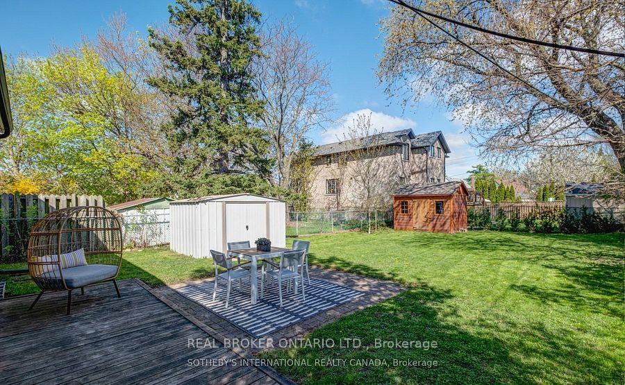 Photo 20 of 40 Stamford Square N, Scarborough, Clairlea-Birchmount — HOMEH