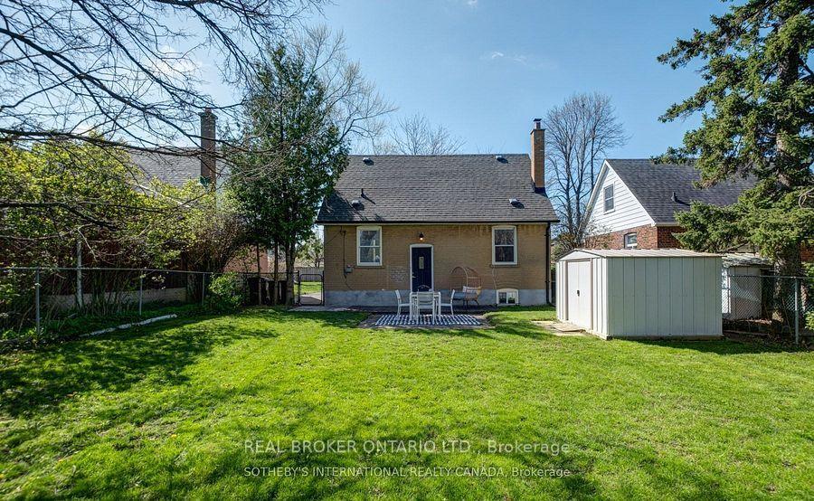 Photo 21 of 40 Stamford Square N, Scarborough, Clairlea-Birchmount — HOMEH