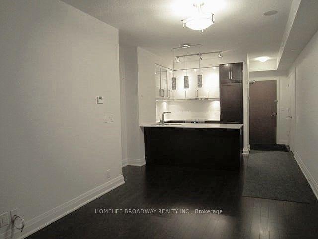 Photo 3 of Unit 401, 21 Clairtrell Road, North York, Willowdale East — HOMEH